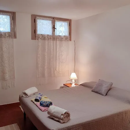 Alghero Guest House 알게로